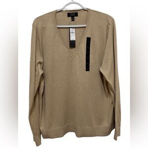 NWT Women’s Banana Republic Beige V-Neck Sweater XL
